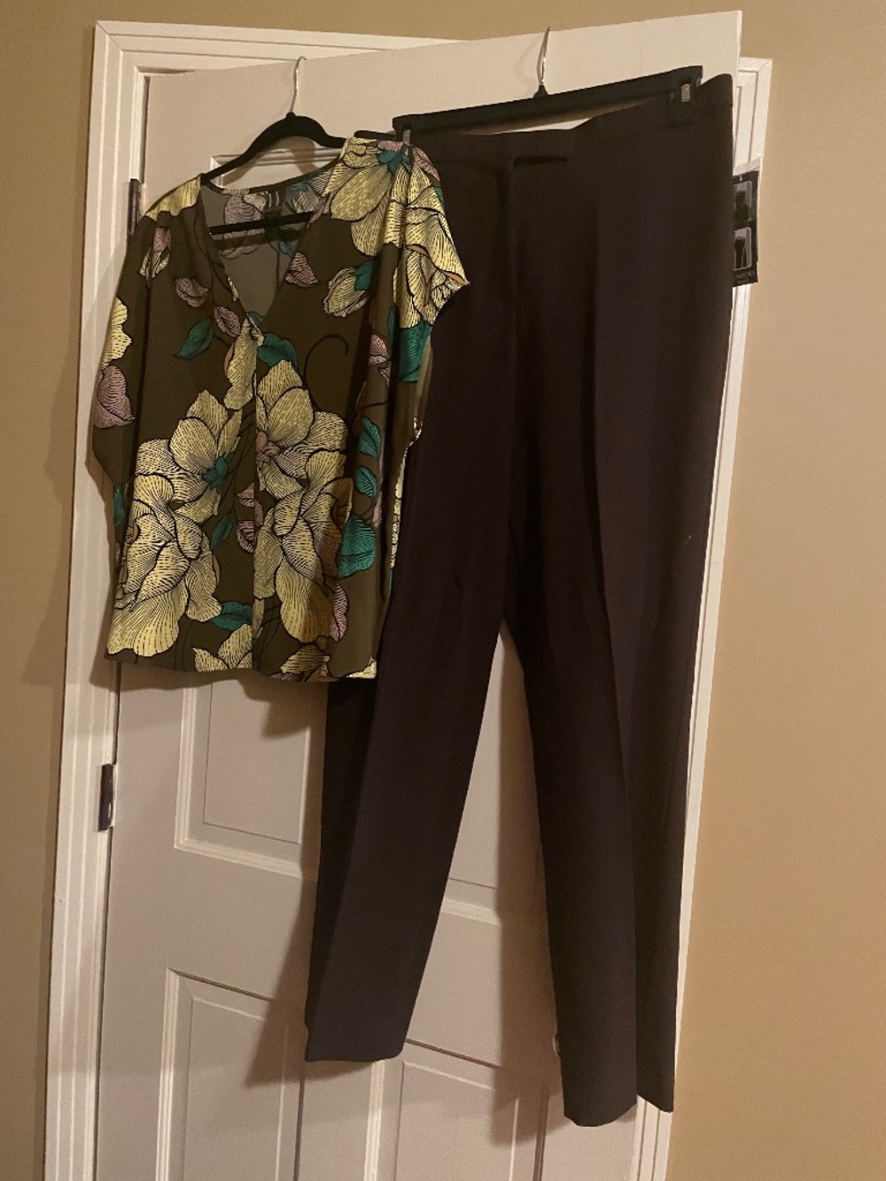 Multi color top and solid pant